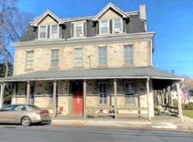 featured image of 2027 Reading Rd #1W