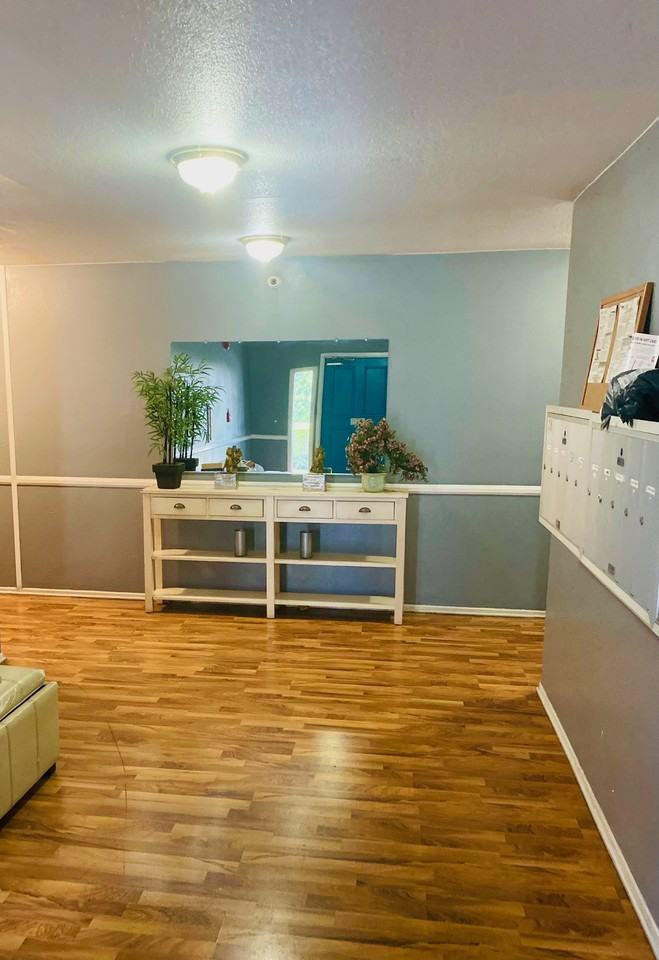 11312 Morrison St #11 - Photo 3 of 24
