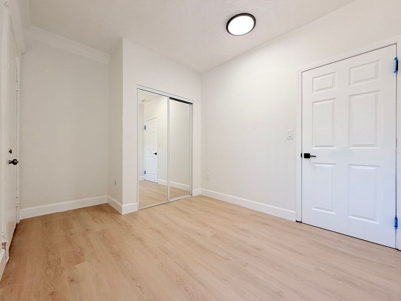 4705 Willowbrook Ave/1001 Berendo/1005 Berendo - Photo 7 of 18