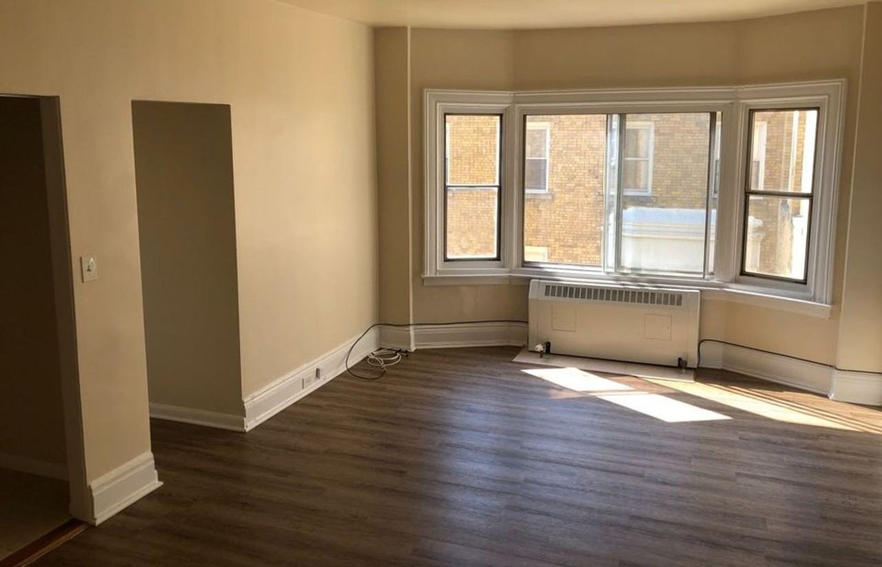 140 NORTH STREET - Photo 2 of 7