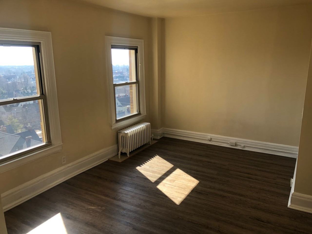 140 NORTH STREET - Photo 3 of 7