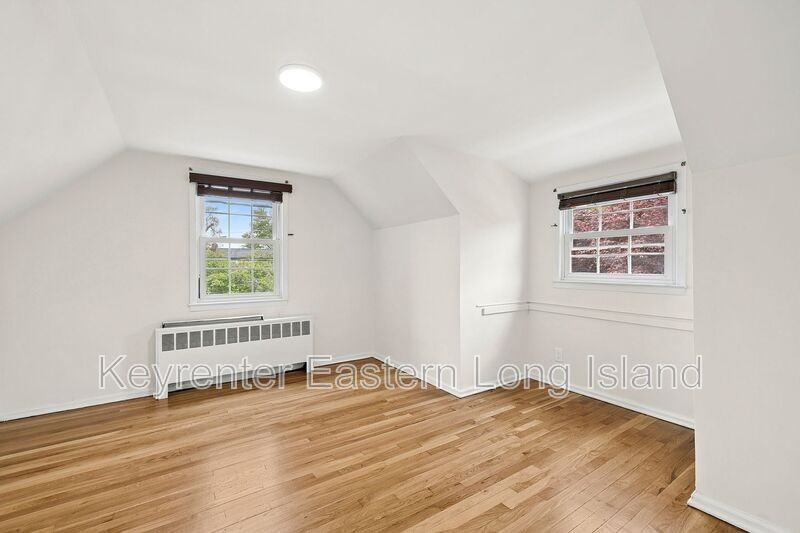 2 Dorset Ln - Photo 5 of 8
