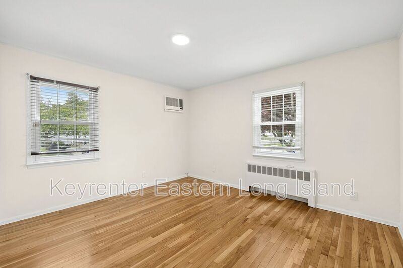 2 Dorset Ln - Photo 6 of 8