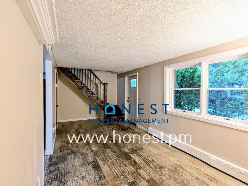 1074 Hallowell Rd - Photo 6 of 22