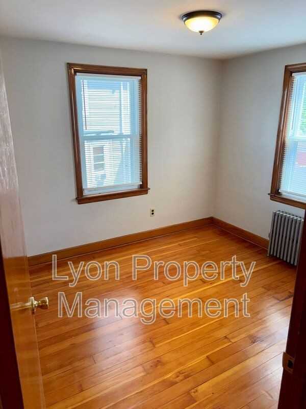 5 Norris Ave #6 - Photo 4 of 12