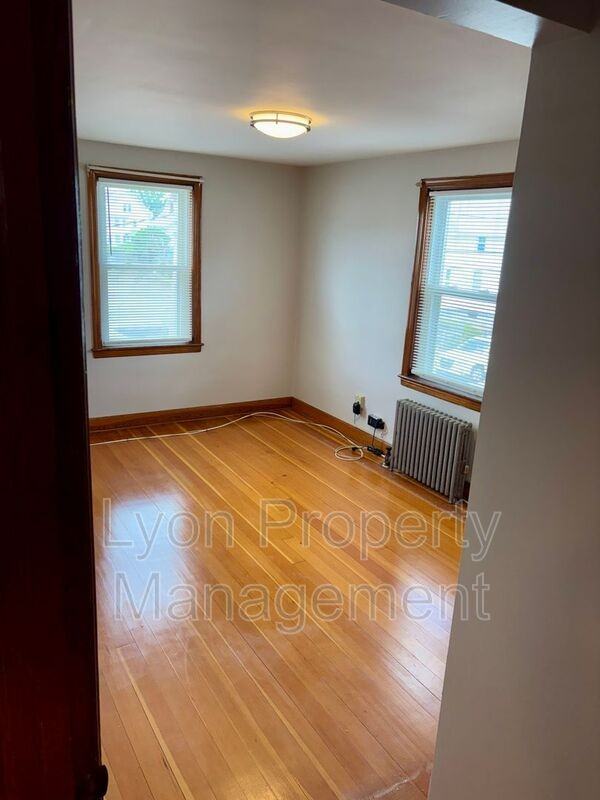 5 Norris Ave #6 - Photo 6 of 12