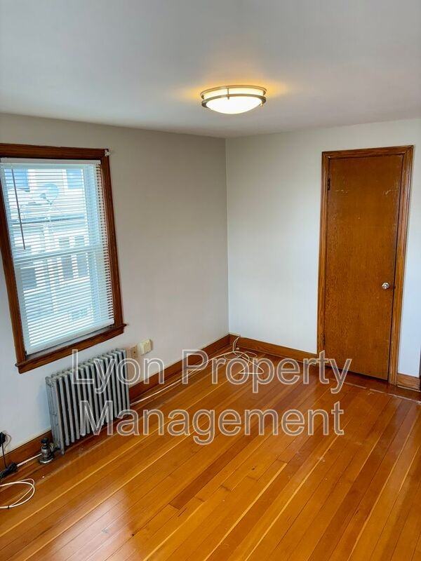 5 Norris Ave #6 - Photo 7 of 12