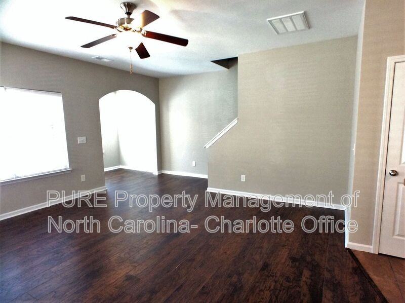 5637 Bent Creek Cir - Photo 4 of 14