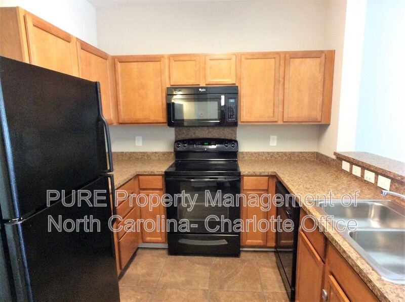 5637 Bent Creek Cir - Photo 5 of 14