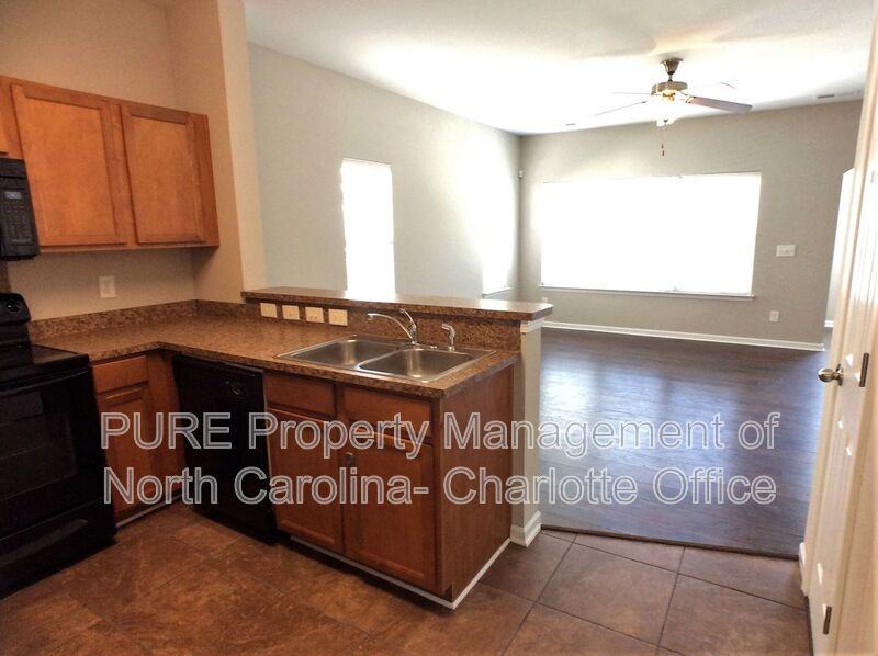5637 Bent Creek Cir - Photo 6 of 14