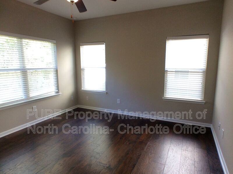 5637 Bent Creek Cir - Photo 7 of 14
