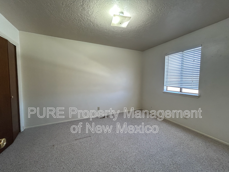 1706 E 23rd St #D - Photo 6 of 12