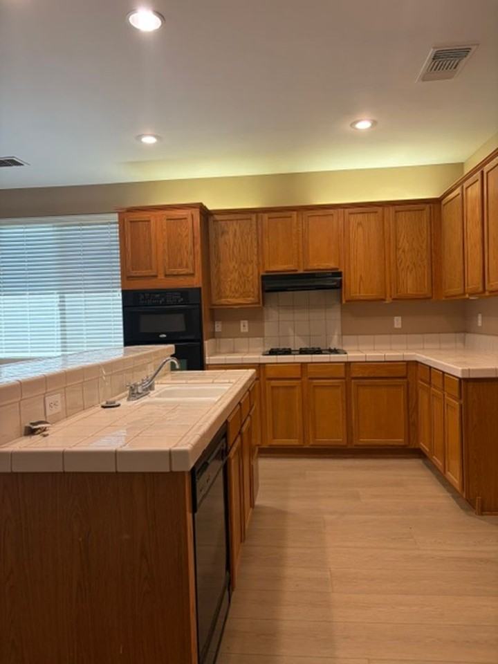 11713 Alton Manor Dr - Photo 3 of 17