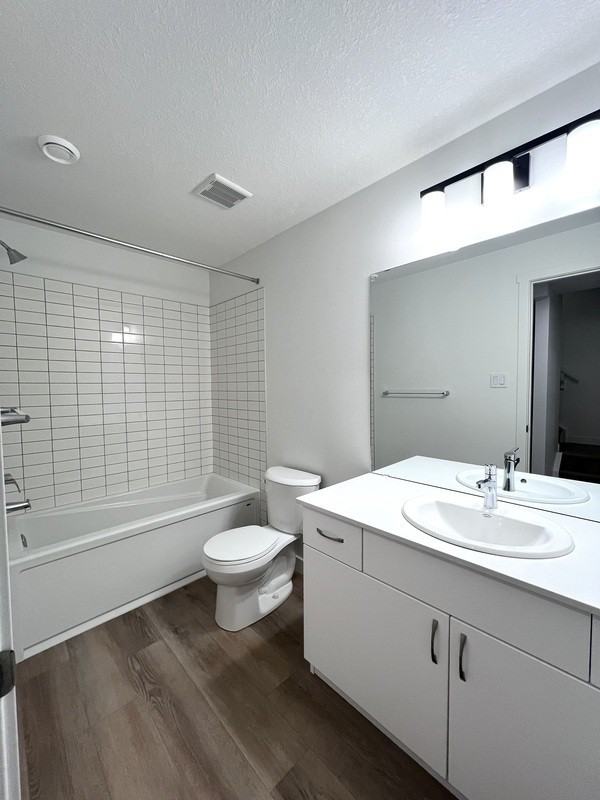 22718 82a Ave Nw - Photo 3 of 6