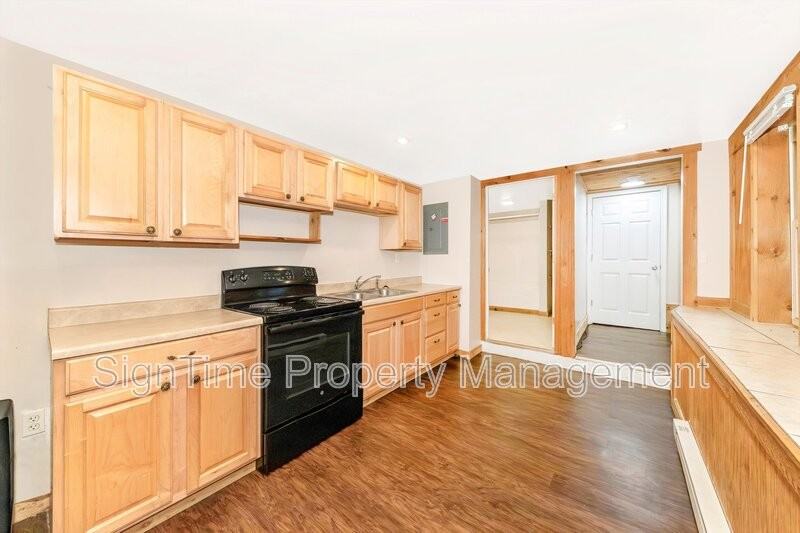306 N Potomac St - Photo 5 of 15