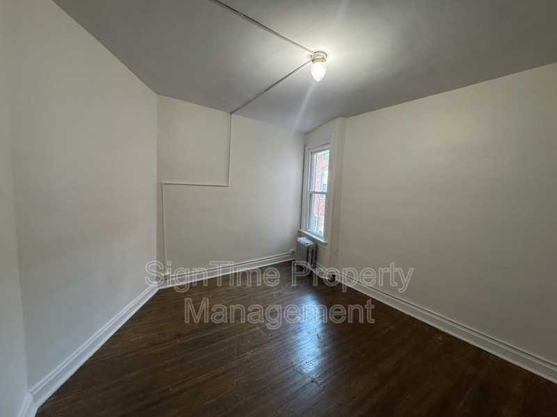 163 S Potomac St #3 - Photo 4 of 15