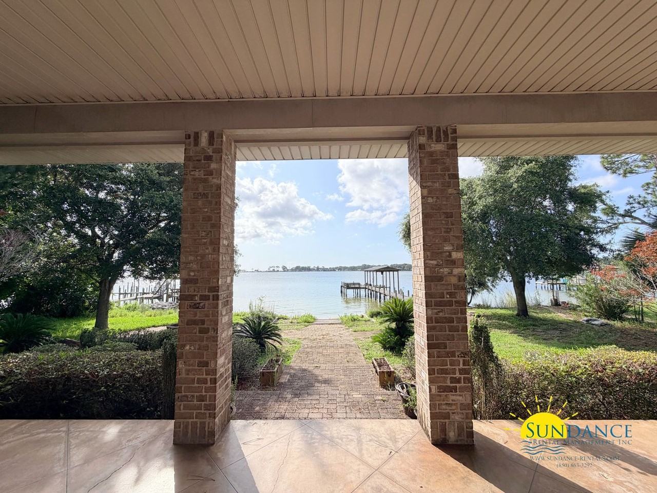 249 Beachview Dr Ne - Photo 2 of 41