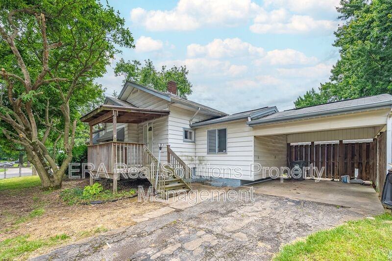 2028 W Galbraith Rd - Photo 4 of 45