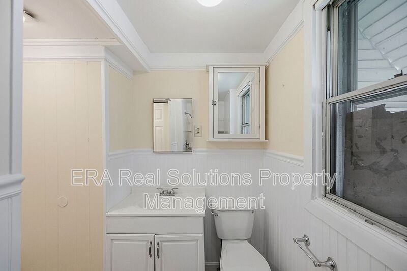 2028 W Galbraith Rd - Photo 3 of 40