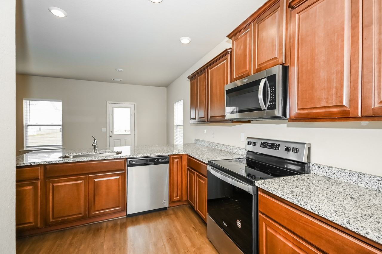151 Innis Brook Cir - Photo 7 of 26