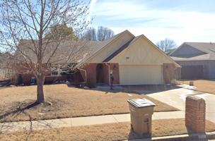 featured image of 8602 E 109th St