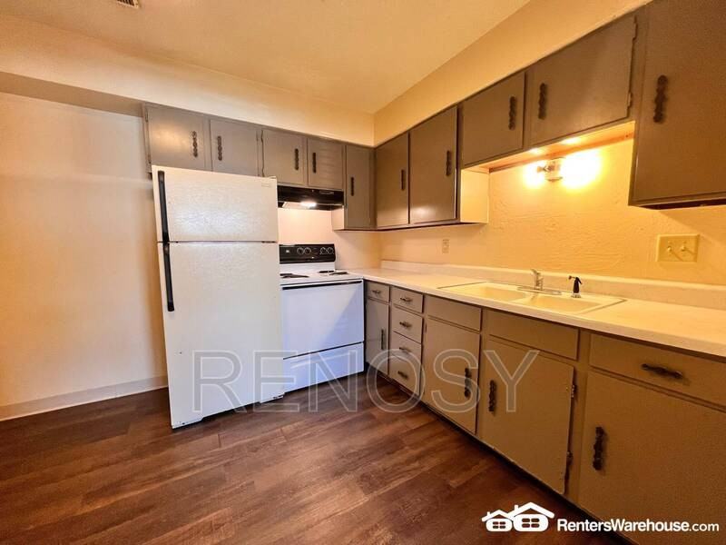 303 S Madison St #1 - Photo 2 of 13