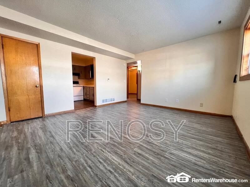 303 S Madison St #1 - Photo 3 of 13