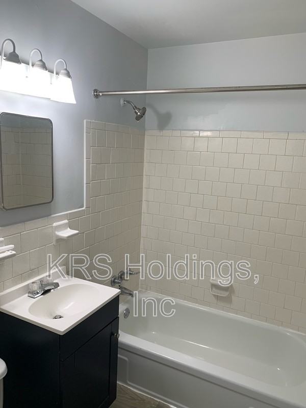 1700 The Carlisle Apartments #14 - Photo 6 of 15
