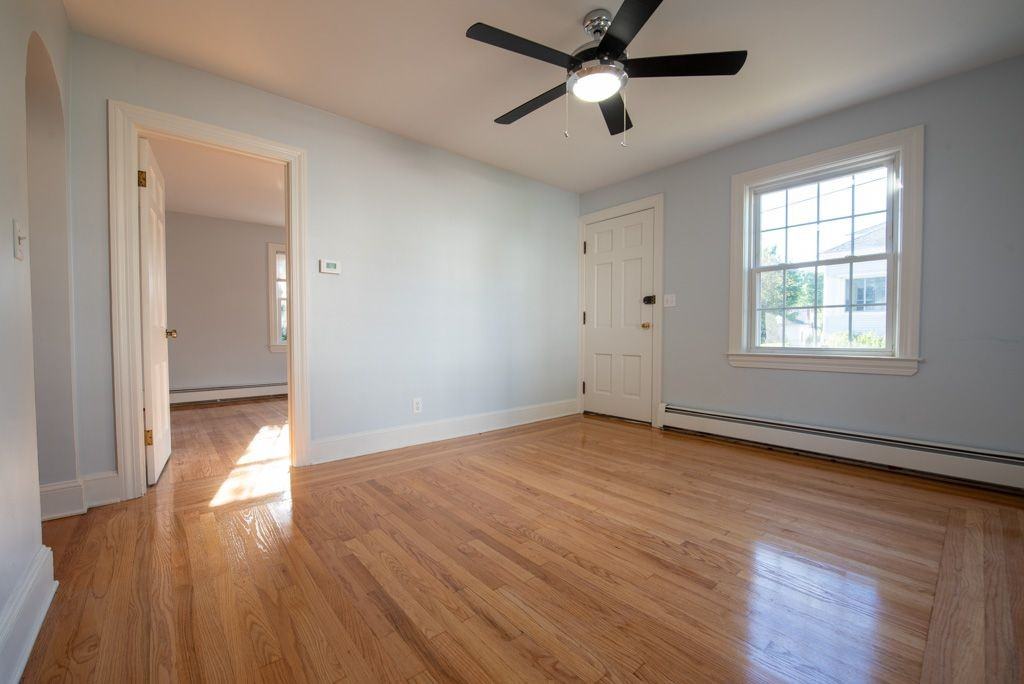 51 Norman Ave - Photo 5 of 32