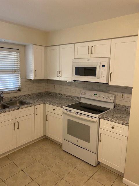5105 Atlantic Ct - Photo 2 of 14