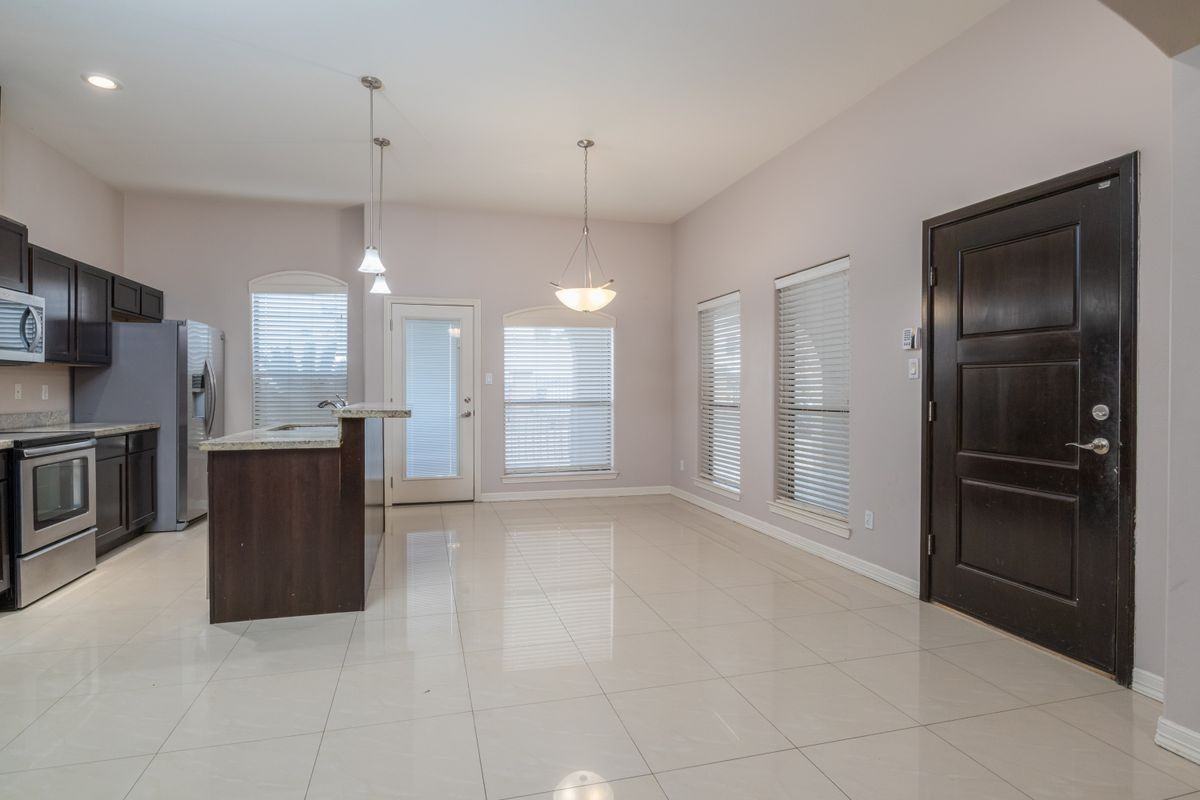 2705 Mimosa St ##1 - Photo 3 of 7