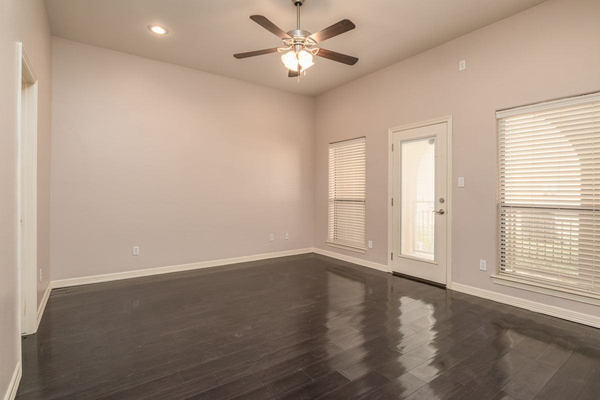 2705 Mimosa St ##1 - Photo 5 of 7