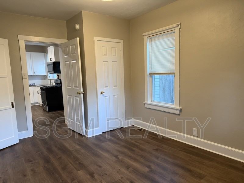 316 W Mill St #3 - Photo 5 of 11