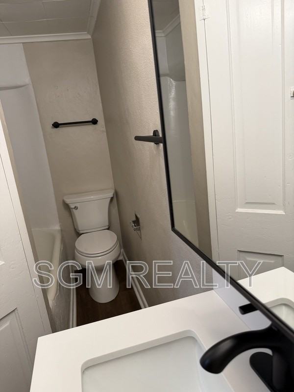 316 W Mill St #3 - Photo 7 of 11