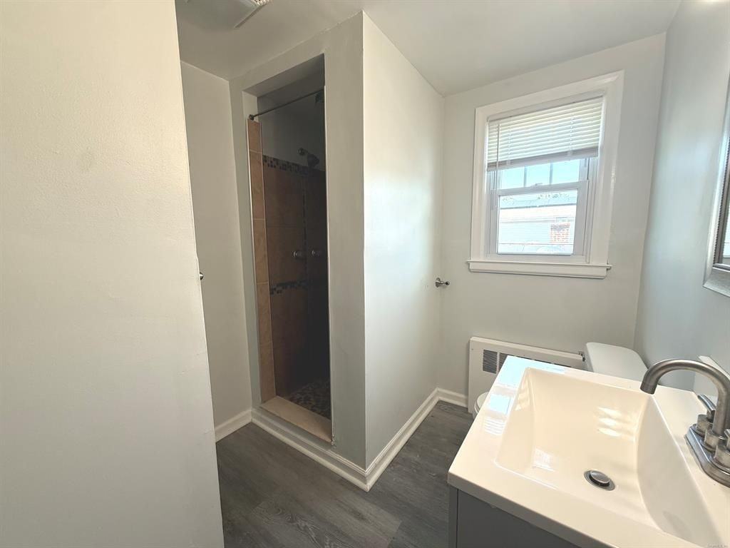95 Burke St - Photo 5 of 6