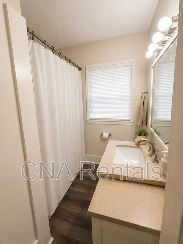 1922 Clearwater Dr Se - Photo 7 of 9