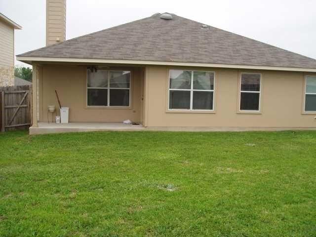 1600 Melissa Oaks Ln - Photo 2 of 20