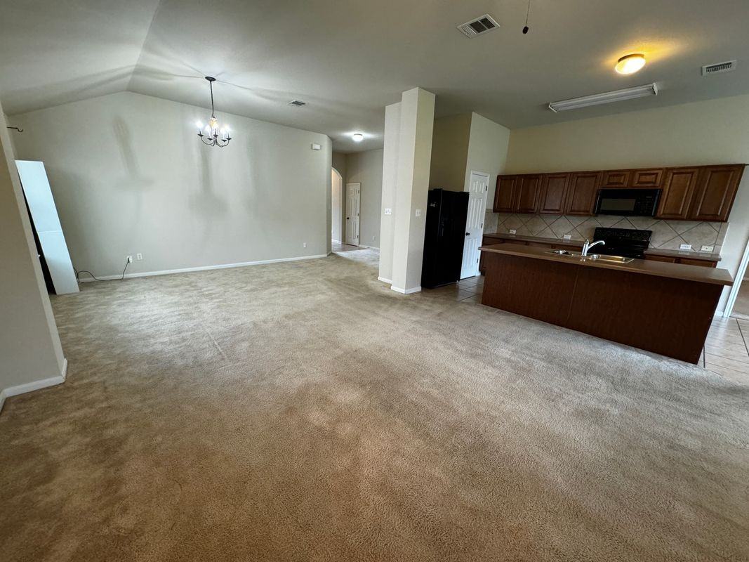 1600 Melissa Oaks Ln - Photo 7 of 20
