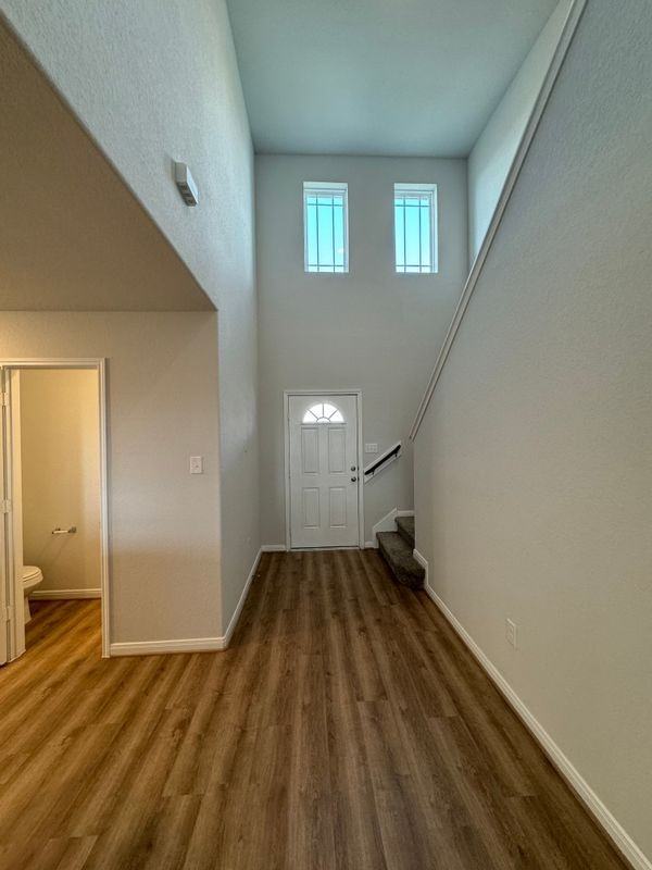11131 Hollinger Cir - Photo 7 of 24