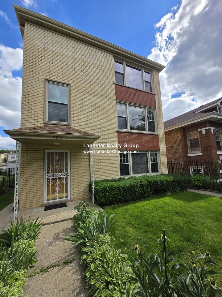 5339 W Addison St #2