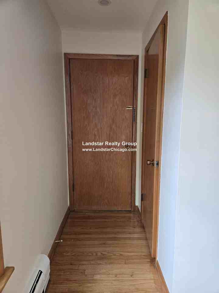 5339 W Addison St #2 - Photo 2 of 14