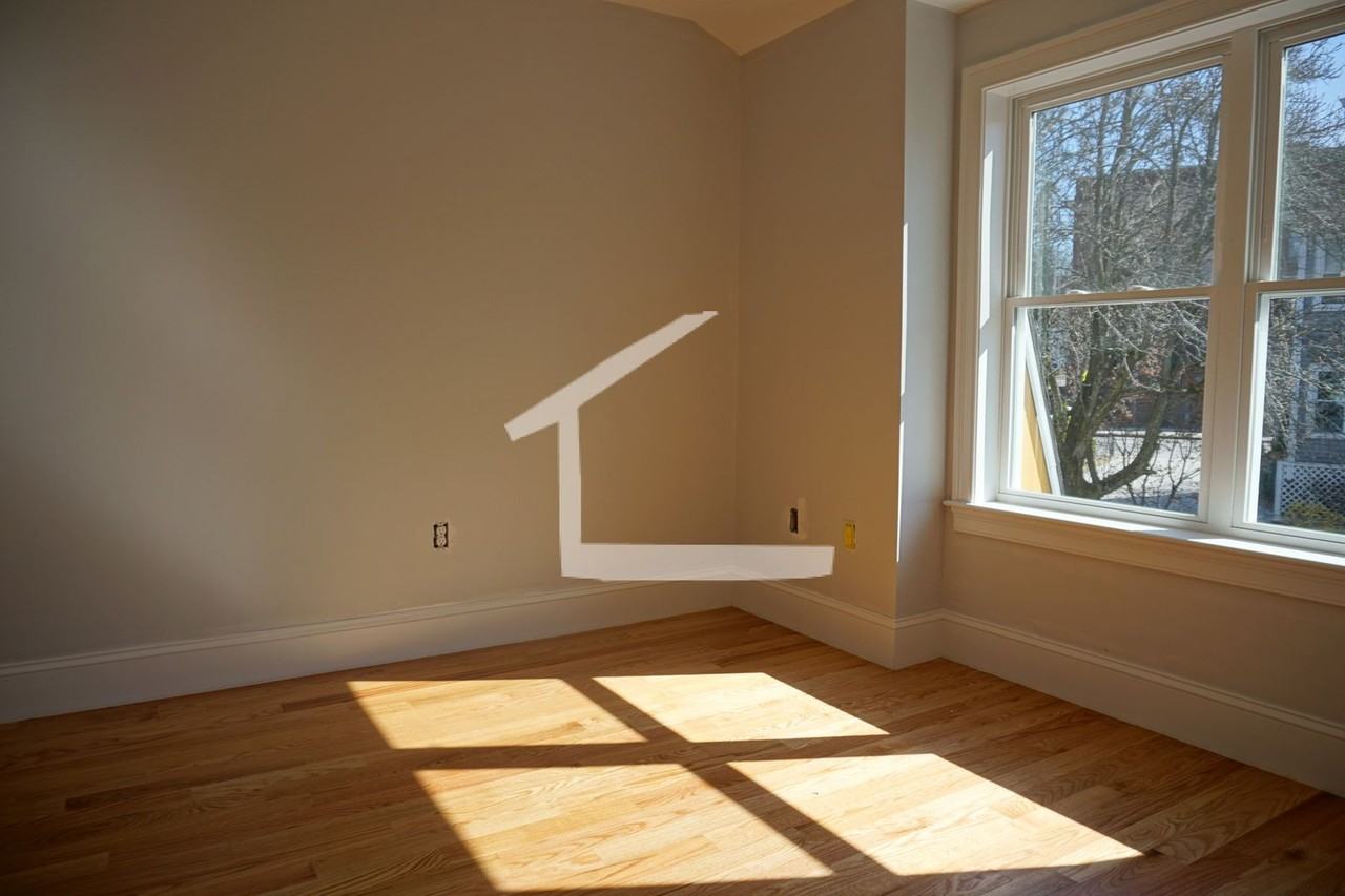 14 Bothwell Rd #12 - Photo 4 of 11