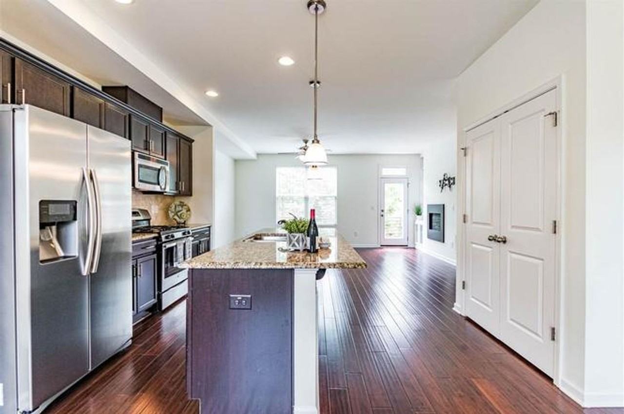 3917 Brokenshire St - Photo 6 of 17