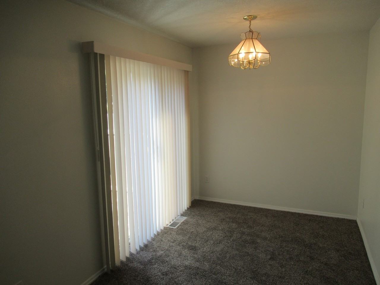 1244 Country Glen Ave Ne - Photo 7 of 18