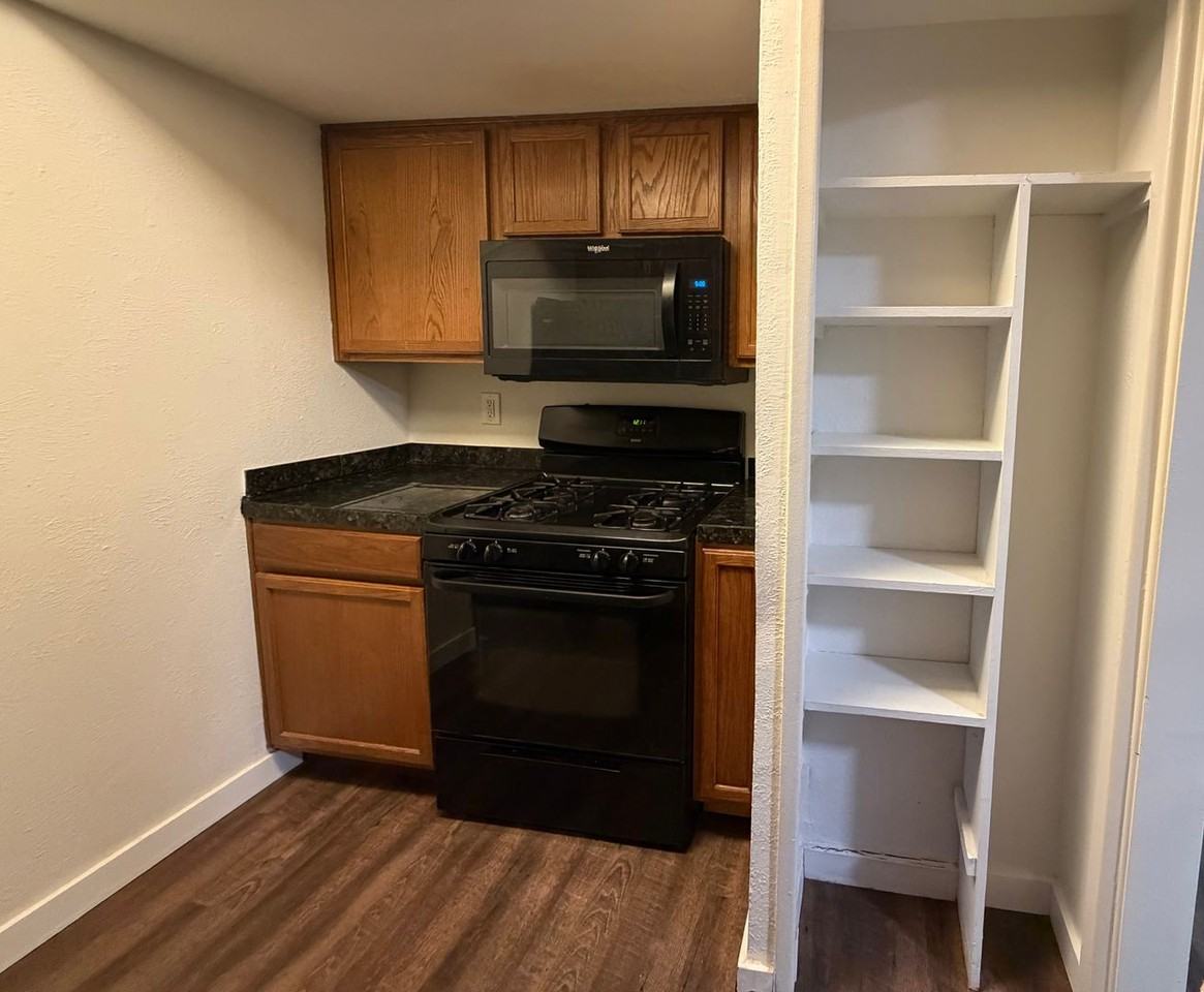4107 Avondale Ave - Photo 5 of 14
