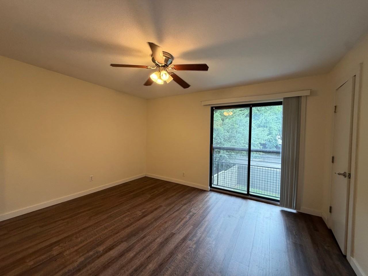 4109 Avondale Ave - Photo 5 of 11
