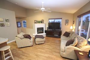 featured image of 12010 Whitecap Pl