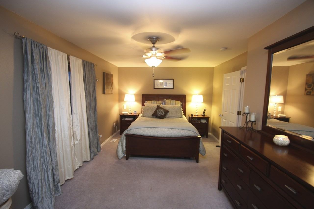 12010 Whitecap Pl - Photo 3 of 4