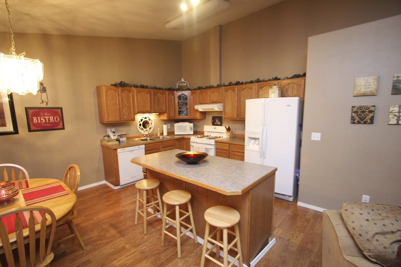12010 Whitecap Pl - Photo 4 of 4