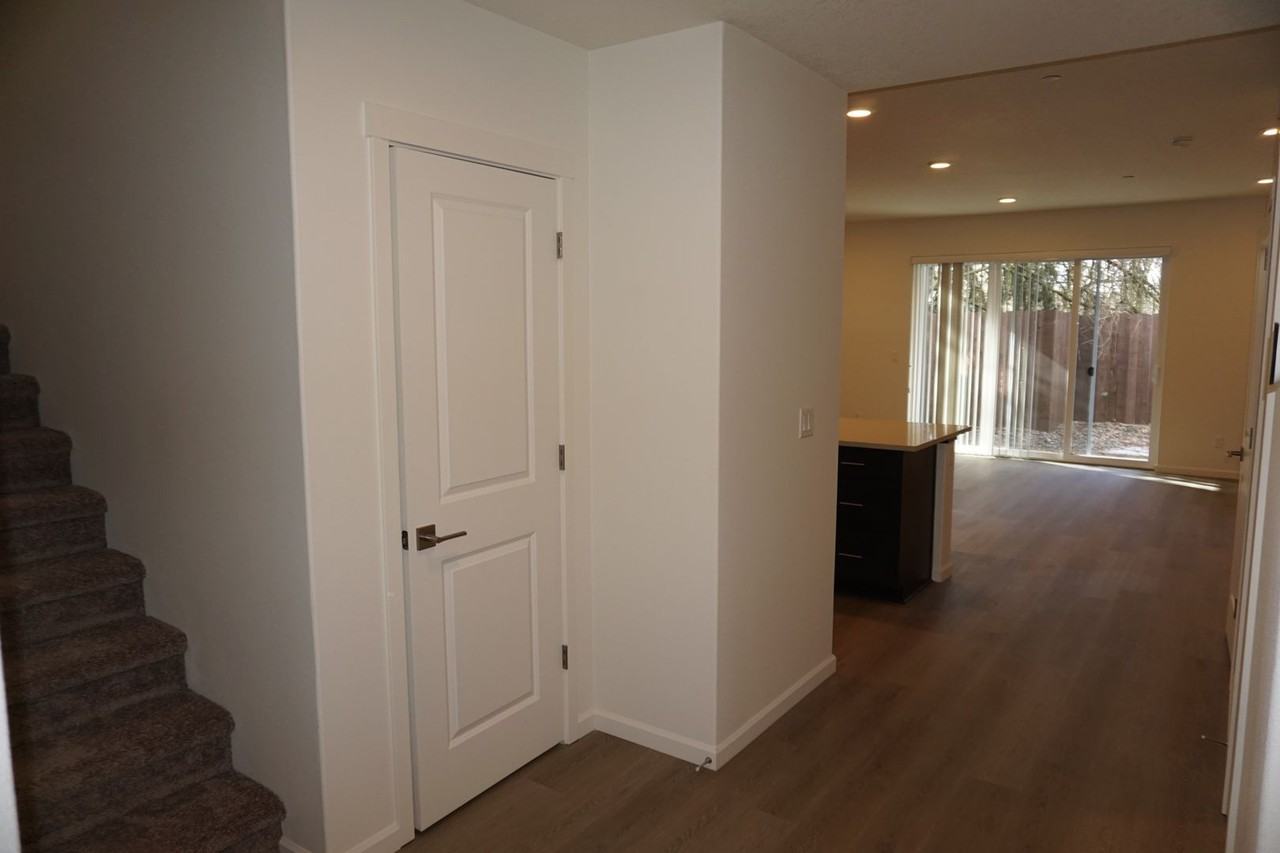 11420 Ne 127th Ct - Photo 4 of 38